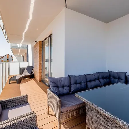 Posesja Kapitanska C23, 100m Do Wejscia Na Plaze, Bardzo Duzy Balkon! Apartmán Grzybowo (West Pomeranian)